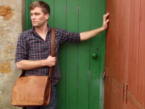 Messenger-brown-leather-bag